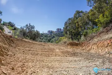 1042m2 Plot for Sale in Benahavís-77047