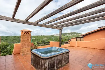 2 bedroom Apartment for Sale in Casares-77213