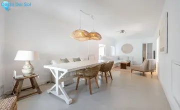 2 bedroom Apartment for Sale in Marbella-3242