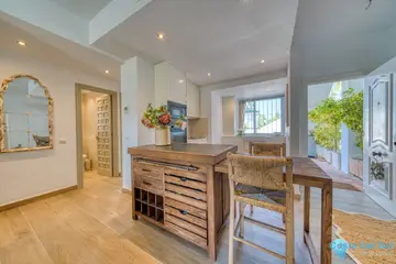 2 bedroom Apartment for Sale in Aloha-97861