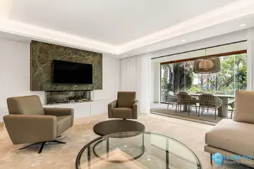 4 bedroom House for Sale in New Golden Mile-98036