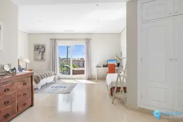6 bedroom House for Sale in El Paraiso-98060