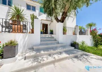 5 bedroom House for Sale in El Madroñal-98075