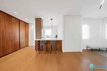 3 bedroom Apartment for Sale in New Golden Mile-98129