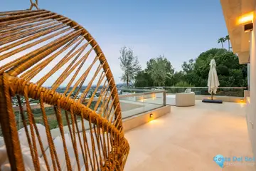 5 bedroom Apartment for Sale in Marbella-98153