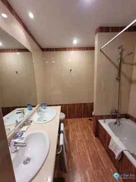 1 bedroom Apartment for Sale in Bel Air-98218