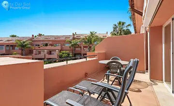 3 bedroom Apartment for Sale in Estepona-3300