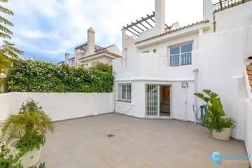 2 bedroom House for Sale in Nueva Andalucía