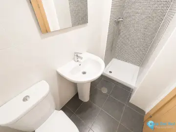 2 bedroom Apartment for Sale in Guaro-98783