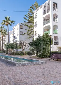 2 bedroom Apartment for Sale in San Luis de Sabinillas-99181