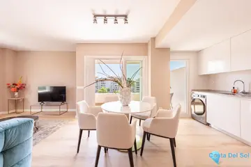 3 bedroom Apartment for Sale in Nueva Andalucía-13536