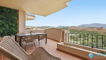 2 bedroom Apartment for Sale in La Duquesa-99647