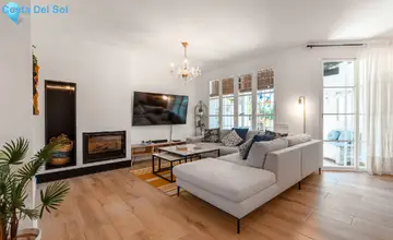 4 bedroom House for Sale in Nueva Andalucía-3571