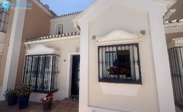 3 bedroom House for Sale in Nueva Andalucía-3609