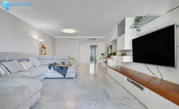2 bedroom Apartment for Sale in Torremolinos-3654