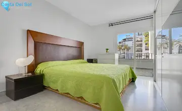 2 bedroom Apartment for Sale in Torremolinos-3662