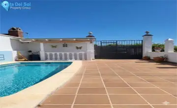 4 bedroom House for Sale in Las Brisas-3936