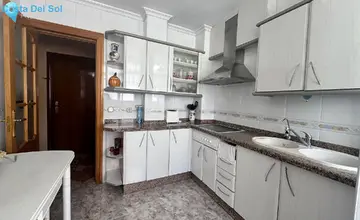 4 bedroom Apartment for Sale in Málaga-4312