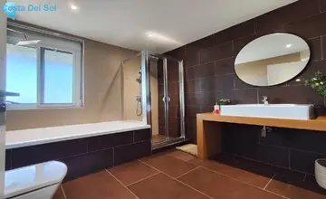 4 bedroom Apartment for Sale in Fuengirola-4408